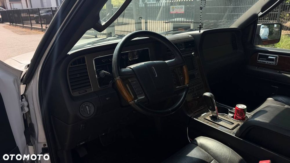 Lincoln Navigator 5.4 4x2 - 7