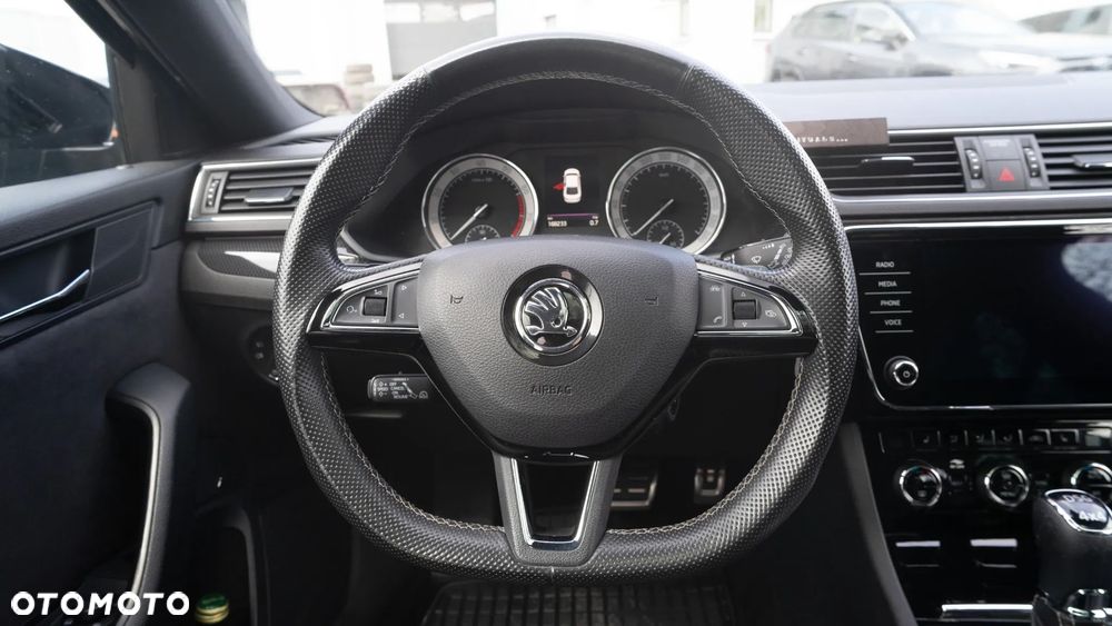 Skoda Superb 2.0 TSI 4x4 Sportline DSG - 8