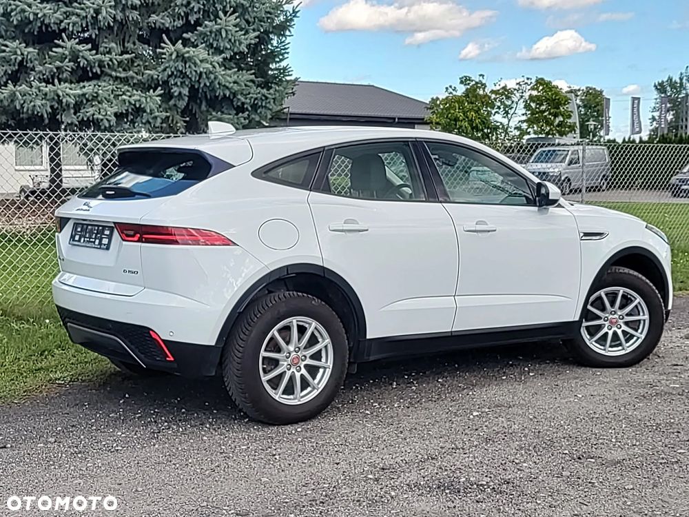 Jaguar E-Pace D150 - 5