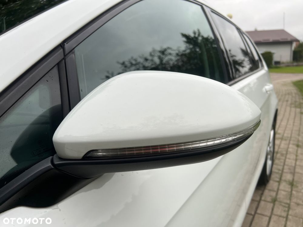 Volkswagen Golf VII 1.6 TDI BMT Comfortline - 23