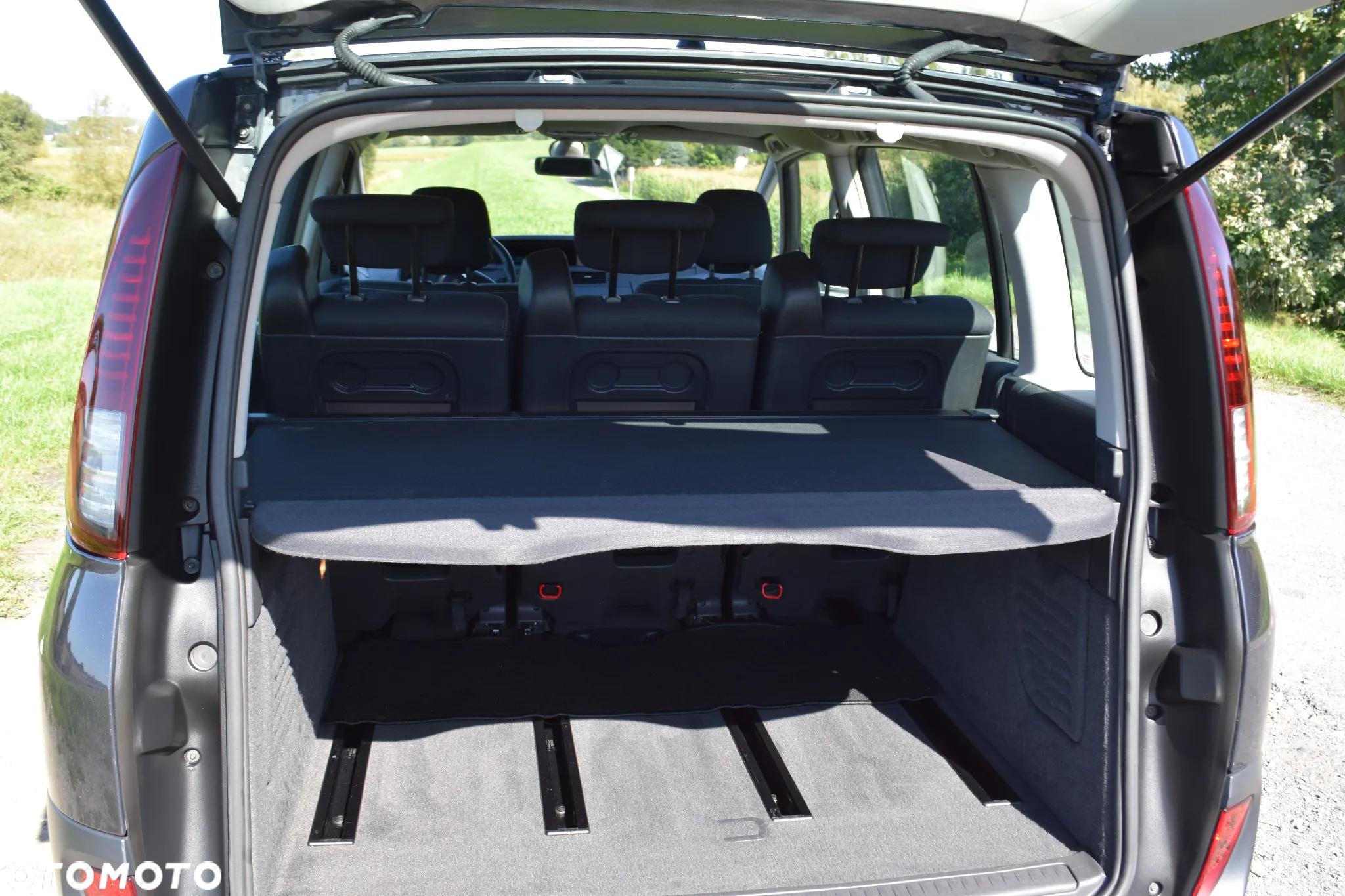 Renault Espace 2.0T Dynamique - 32