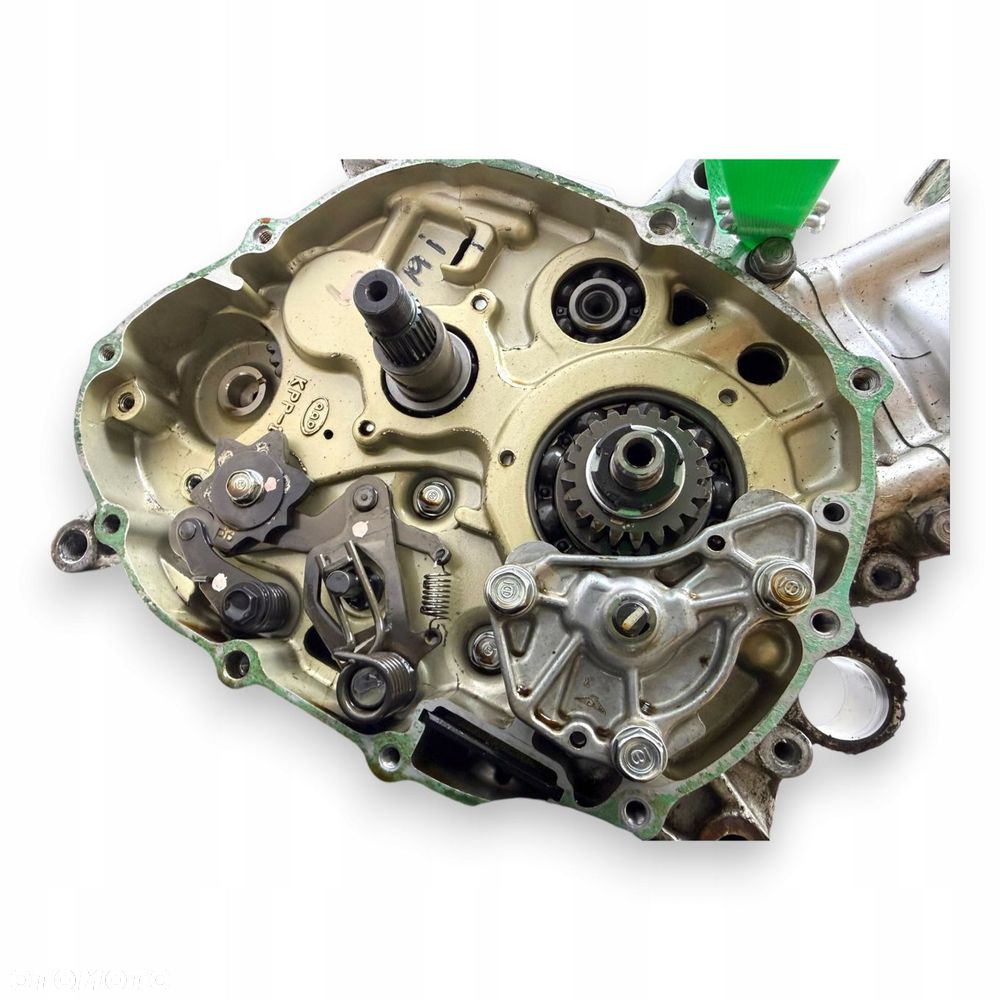 SILNIK JC34E Honda CBR 125R 125 R 2004-2007 engine motor uszkodzone ucho - 8