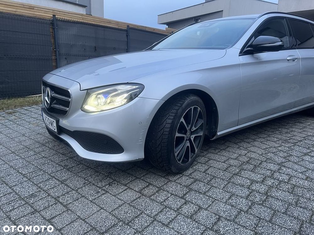 Mercedes-Benz Klasa E 220 d 9G-TRONIC - 2
