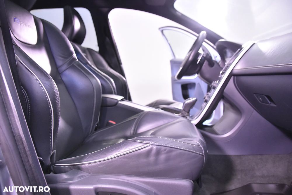 Volvo XC 60 T5 VEA Start-Stop R-Design - 11