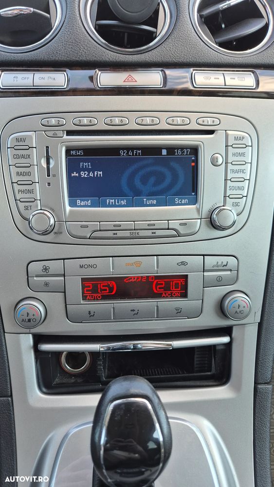 Ford Galaxy 2.0 TDCi DPF Aut. Ghia - 6