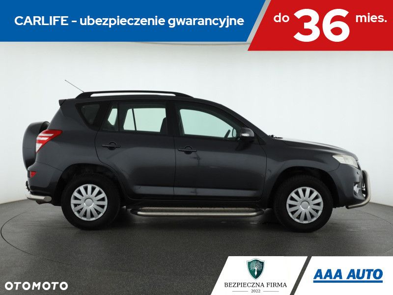 Toyota RAV4 - 7
