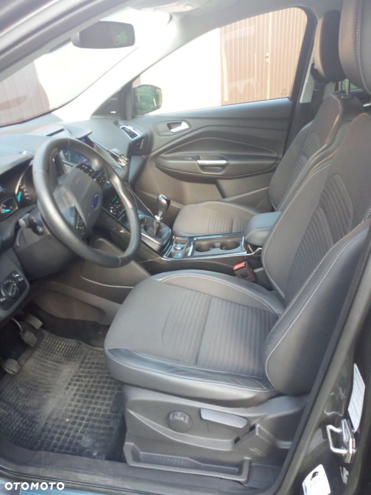 Ford Kuga 1.5 EcoBoost FWD Titanium - 9