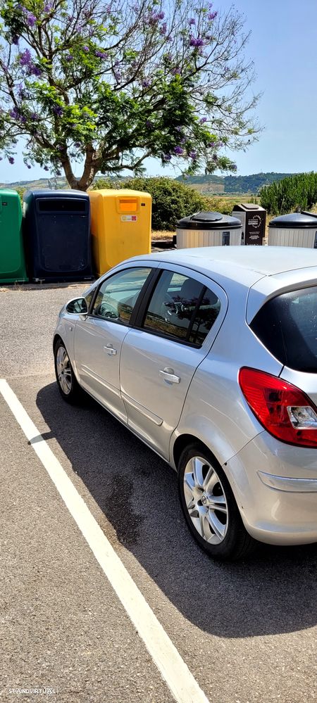 Opel Corsa 1.2 Enjoy - 2