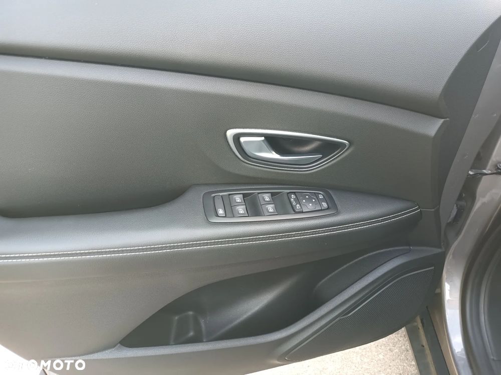 Renault Scenic 1.2 TCe Energy Intens - 19