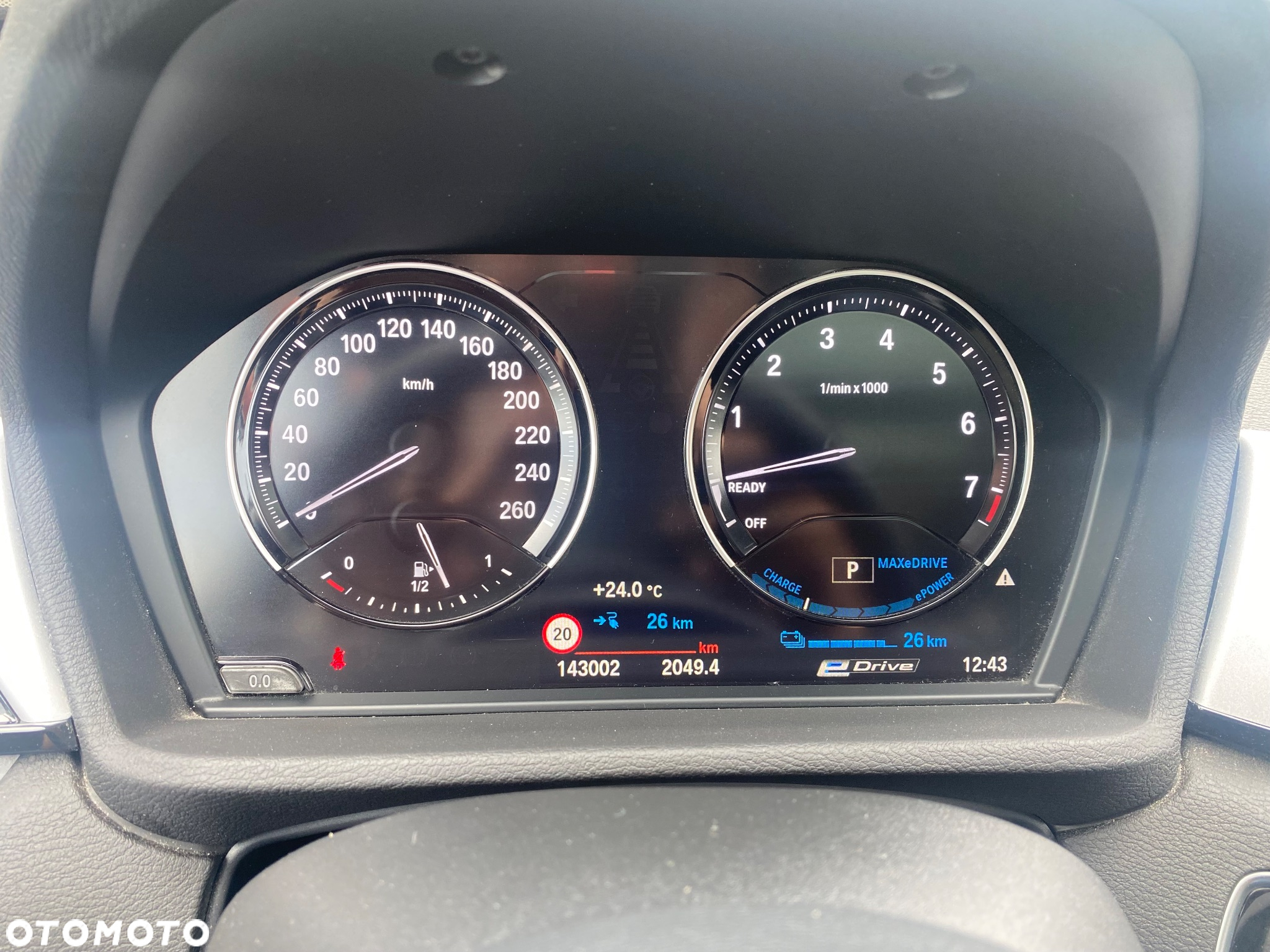BMW X1 xDrive25e Business Edition - 4