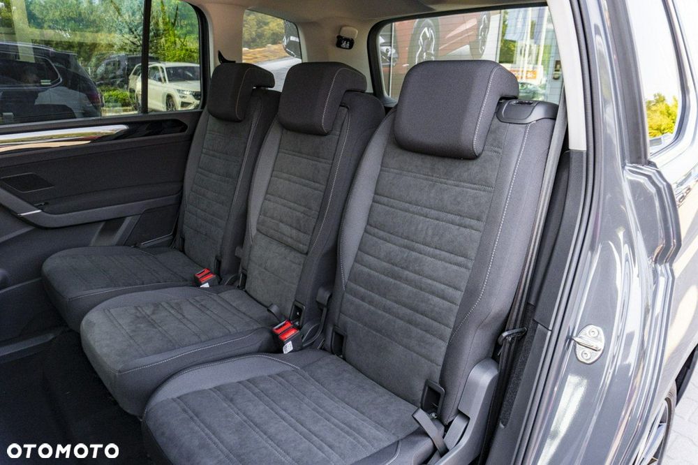 Volkswagen Touran - 13