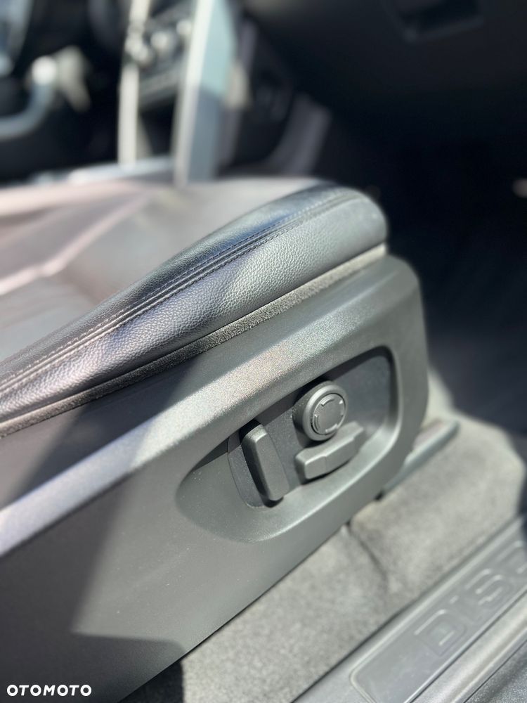 Land Rover Discovery Sport 2.0 TD4 HSE Luxury - 18