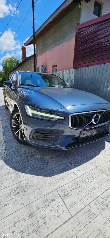 Volvo V60 B3 MHEV AT Core - 2