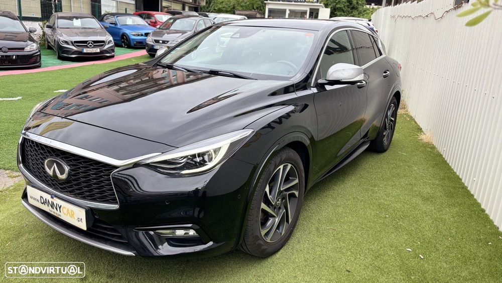 Infiniti Q30 1.5d DCT Premium City Black - 2