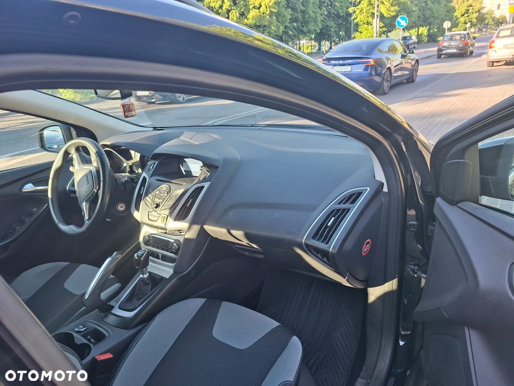 Ford Focus - 8