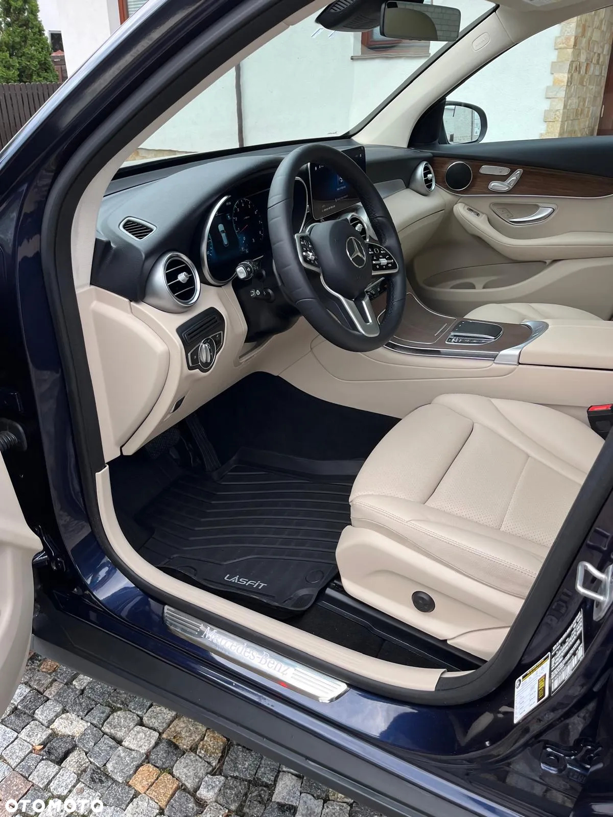 Mercedes-Benz GLC 300 4Matic 9G-TRONIC - 22