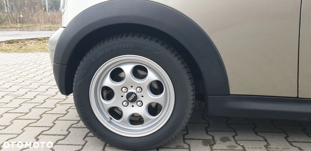 MINI ONE - 12