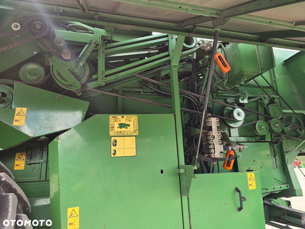 John Deere 2054 - 10