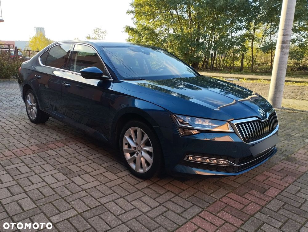 Skoda Superb 2.0 TDI SCR 4x4 Ambition DSG - 2