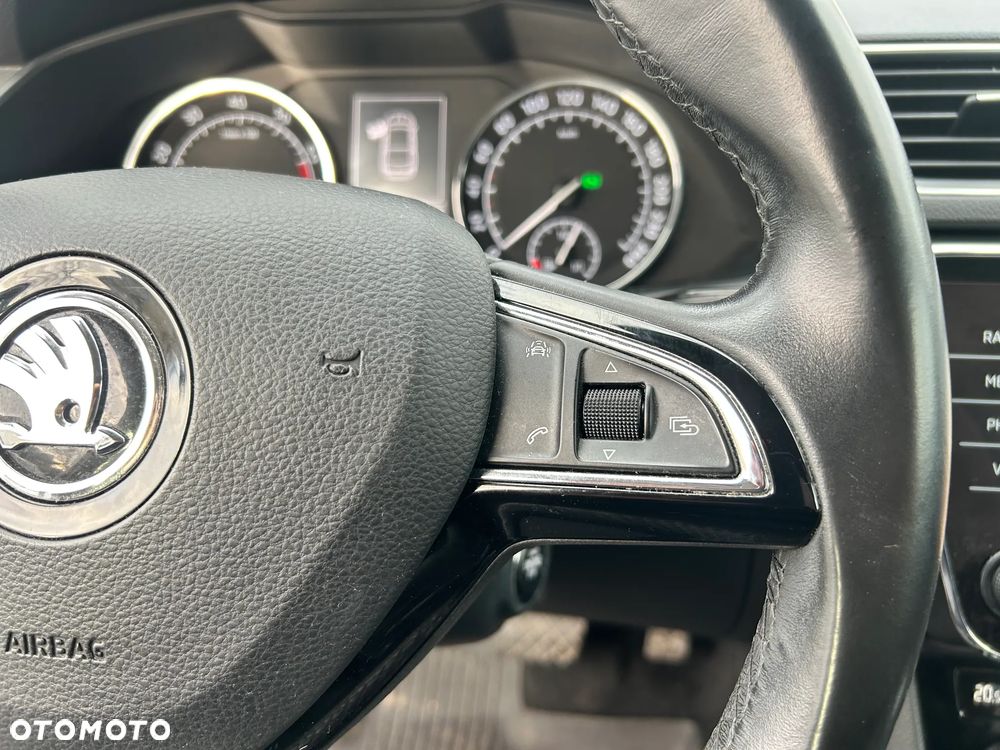 Skoda Superb 1.8 TSI Ambition DSG - 12