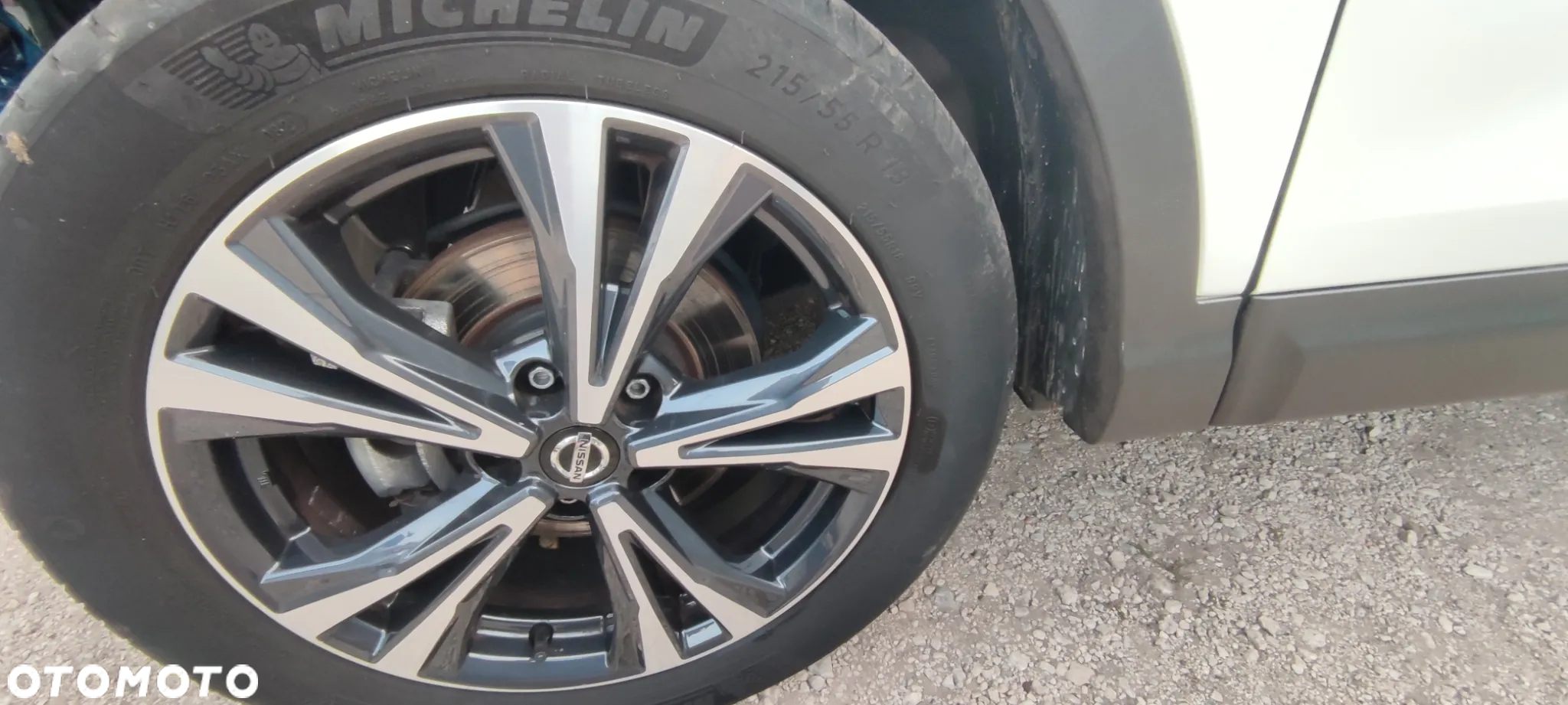 Nissan Qashqai 1.3 DIG-T MHEV Premiere Edition - 37