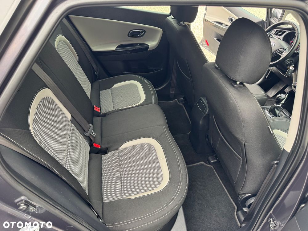 Kia Ceed 1.6 GDI ISG Dream-Team Edition - 26
