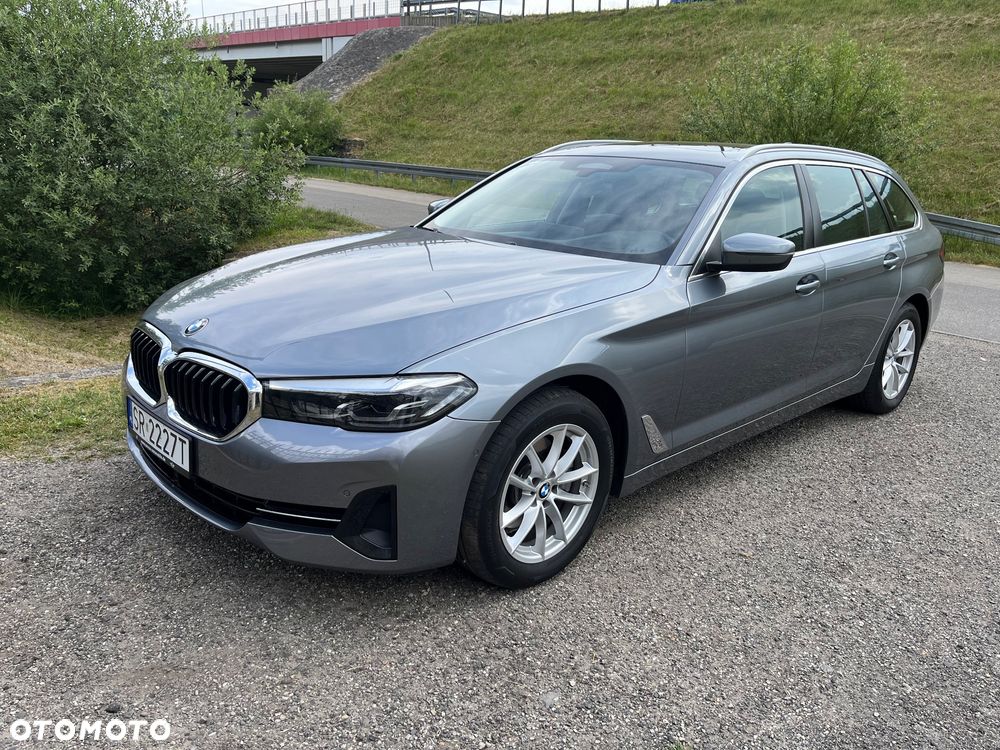 BMW Seria 5 520d - 24