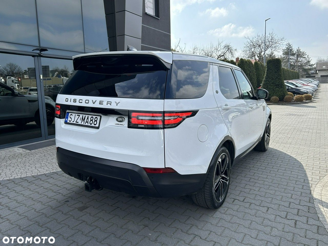 Land Rover Discovery V 3.0 Si6 HSE Luxury - 5