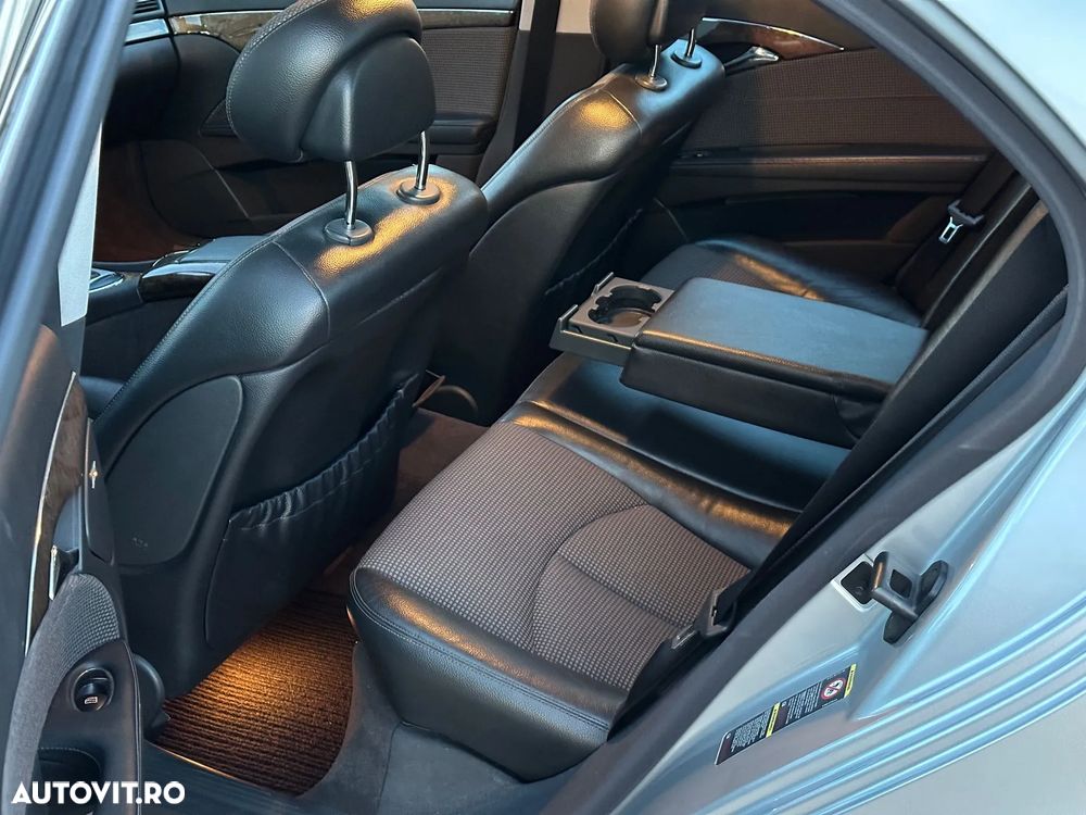 Mercedes-Benz E - 16