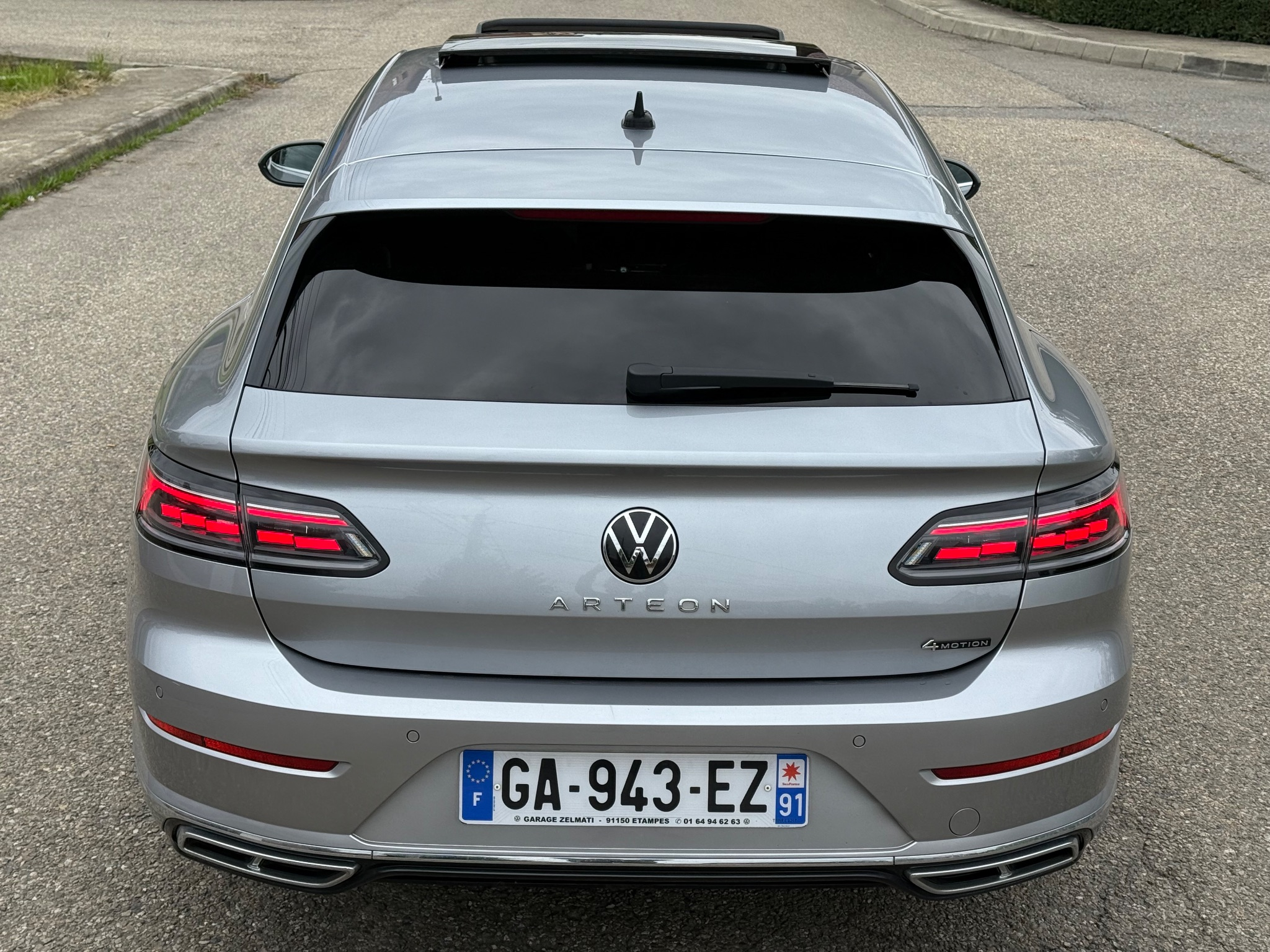 Volkswagen ARTEON 2.0 TDI 4Motion DSG R-Line - 15