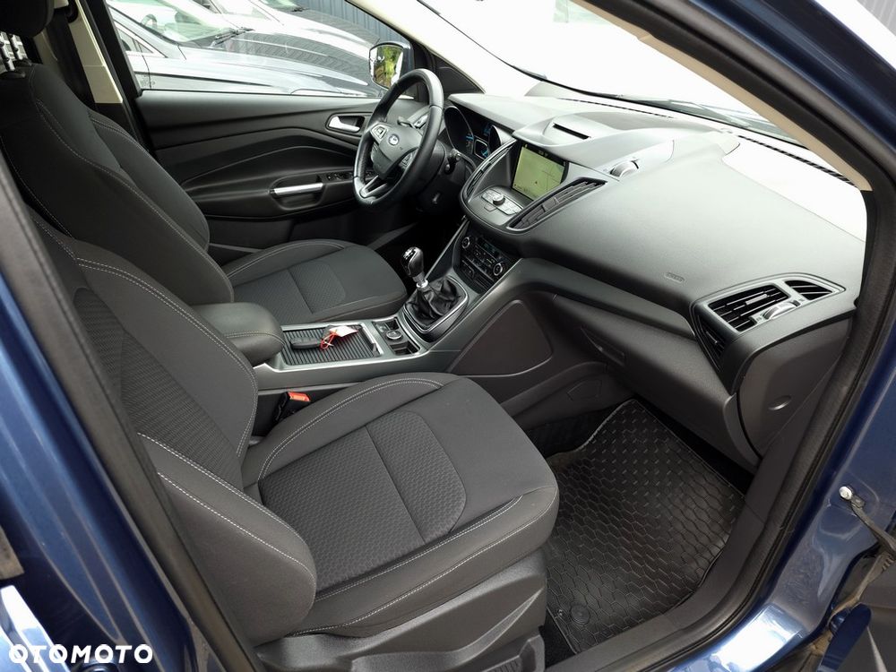 Ford Kuga 2.0 TDCi FWD Titanium - 12