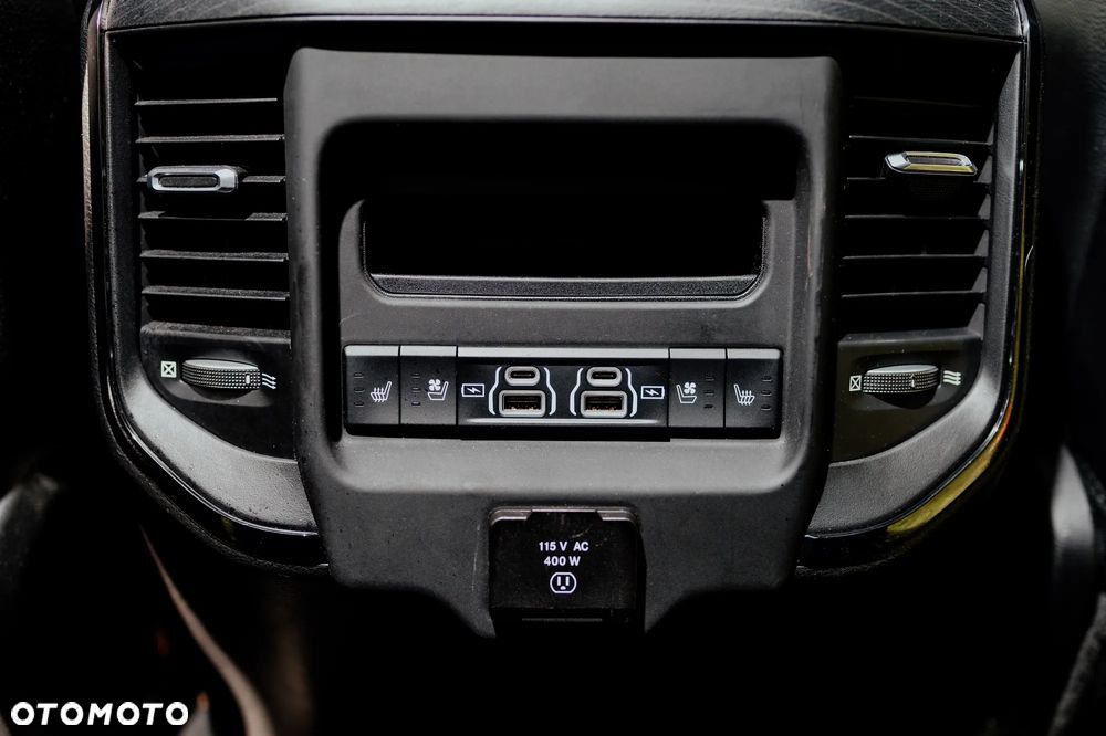 RAM 1500 5.7 eTorque Crew Cab Shortbed Limited Black - 14