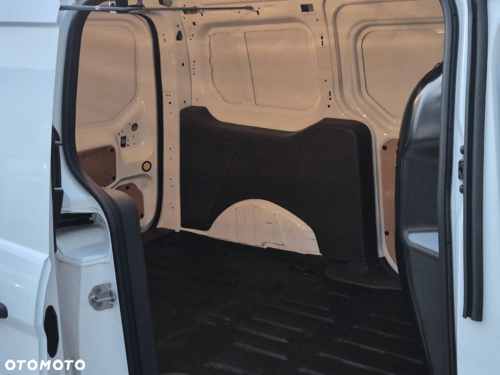 Ford Transit Connect - 14