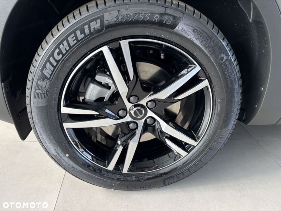 Volvo XC 40 B3 Core - 17