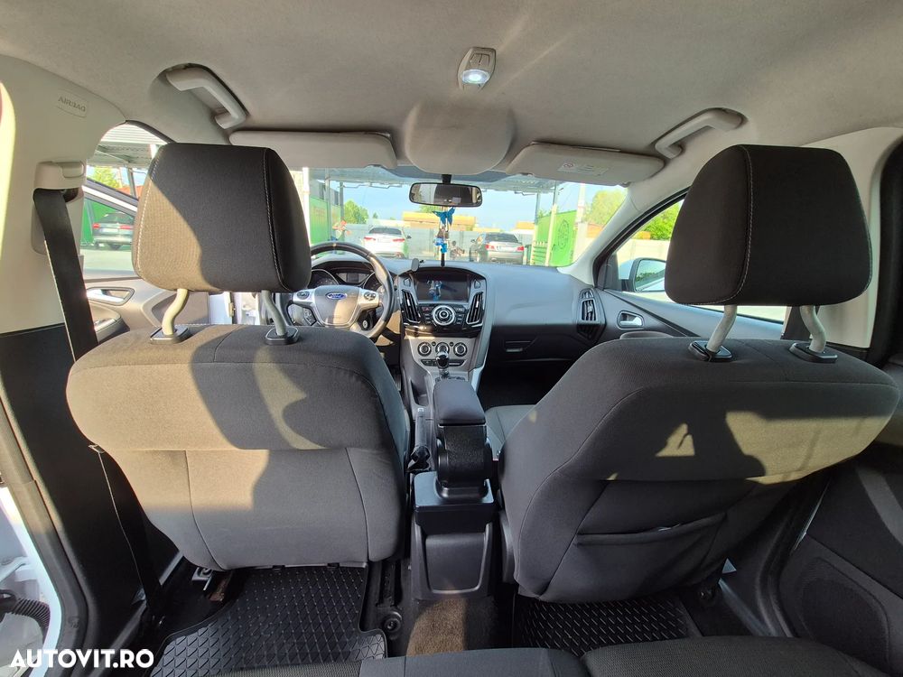 Ford Focus 1.6 TI-VCT Trend - 12