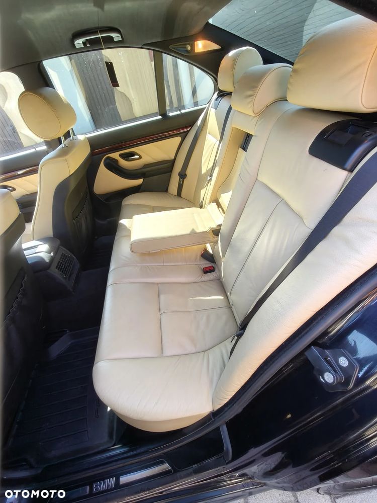 BMW Seria 5 - 24