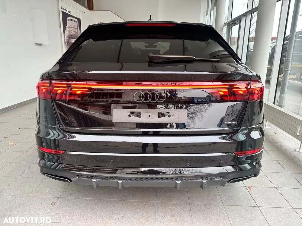 Audi Q8 SUV TFSI e quattro 290 kW tiptronic S line business - 5