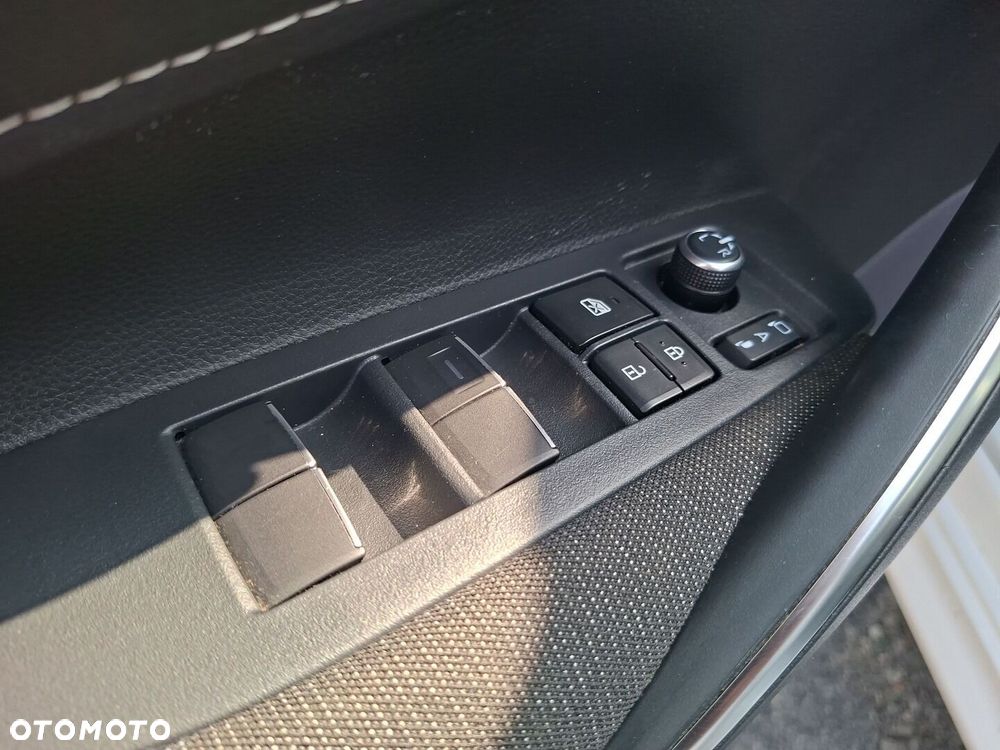 Toyota Corolla 1.8 Hybrid Comfort - 22