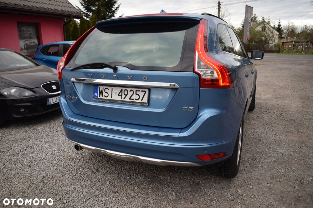Volvo XC 60 D3 Momentum - 3