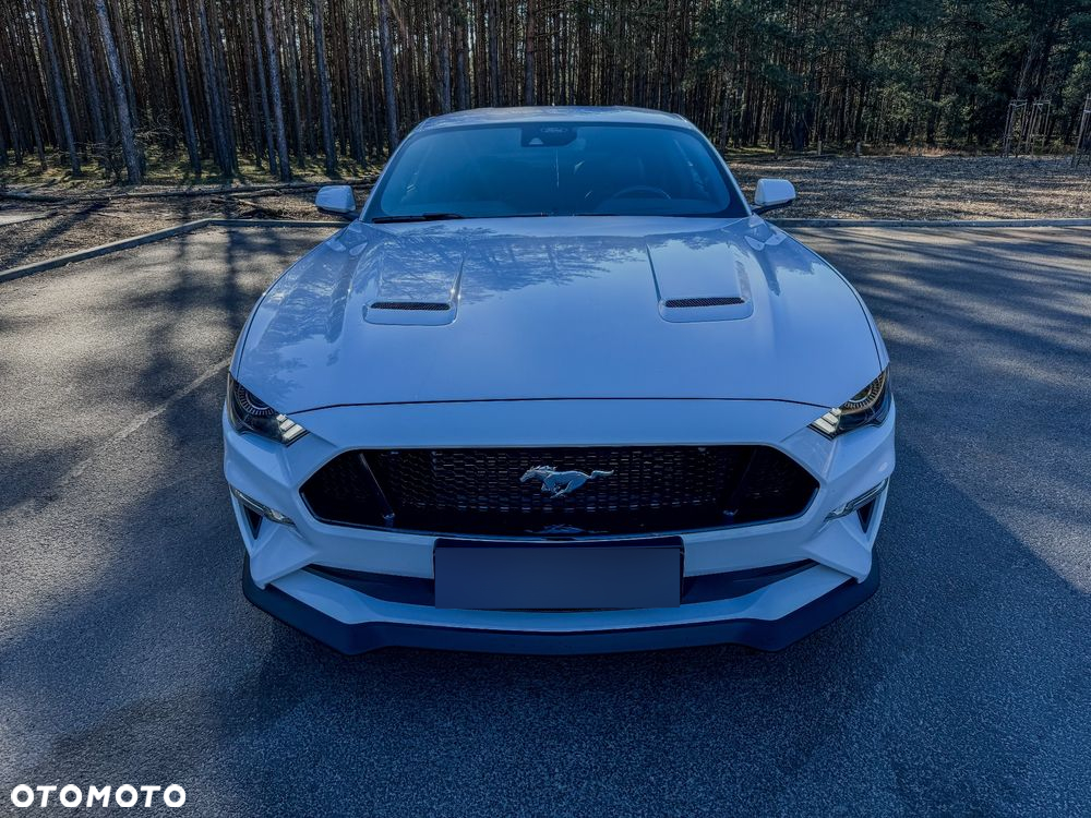 Ford Mustang - 34