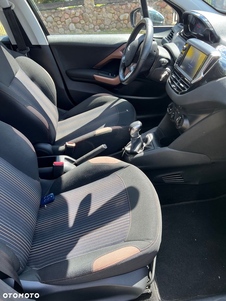Peugeot 208 1.6 e-HDi Active STT - 13