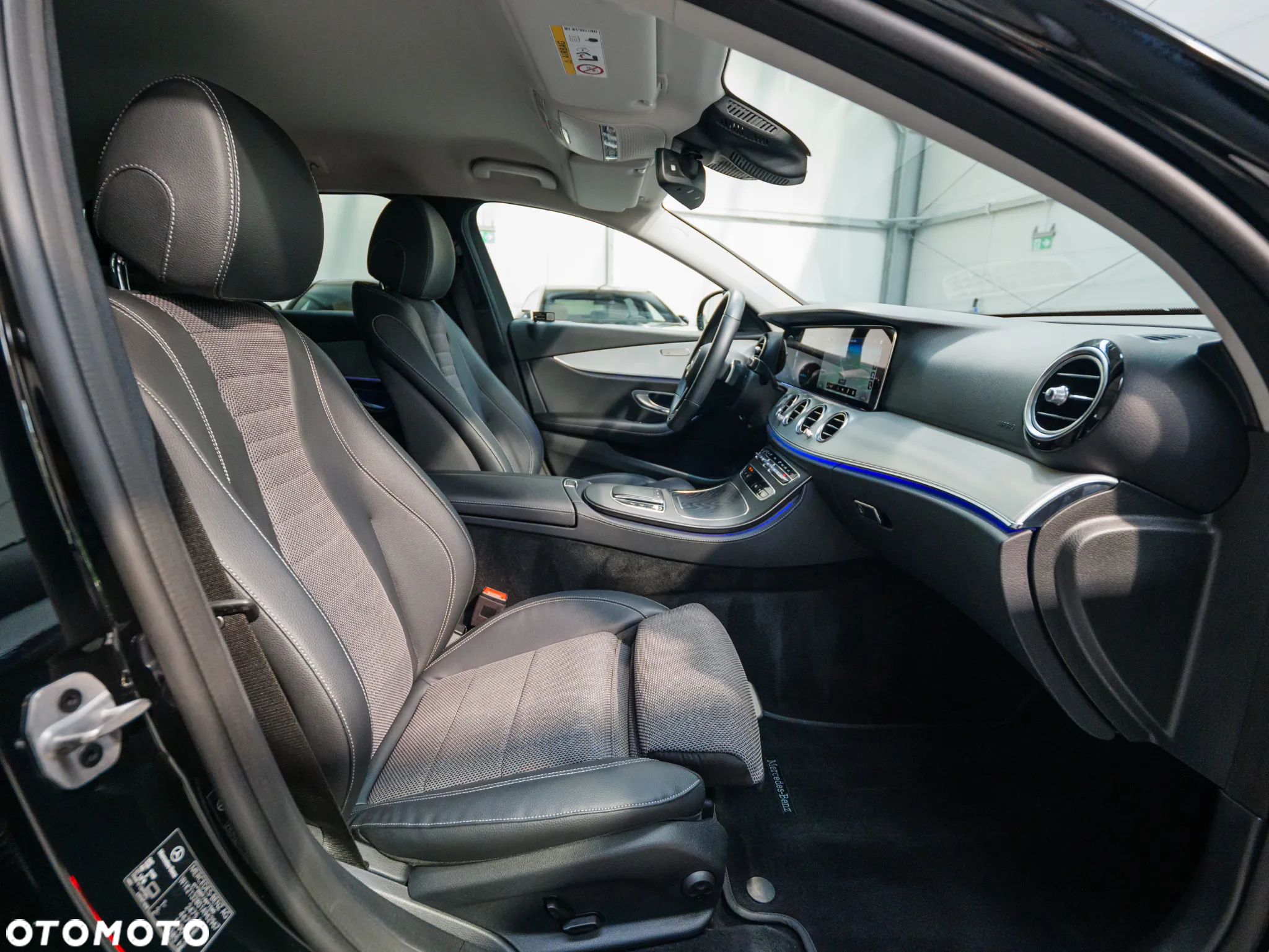 Mercedes-Benz Klasa E 200 Avantgarde - 22
