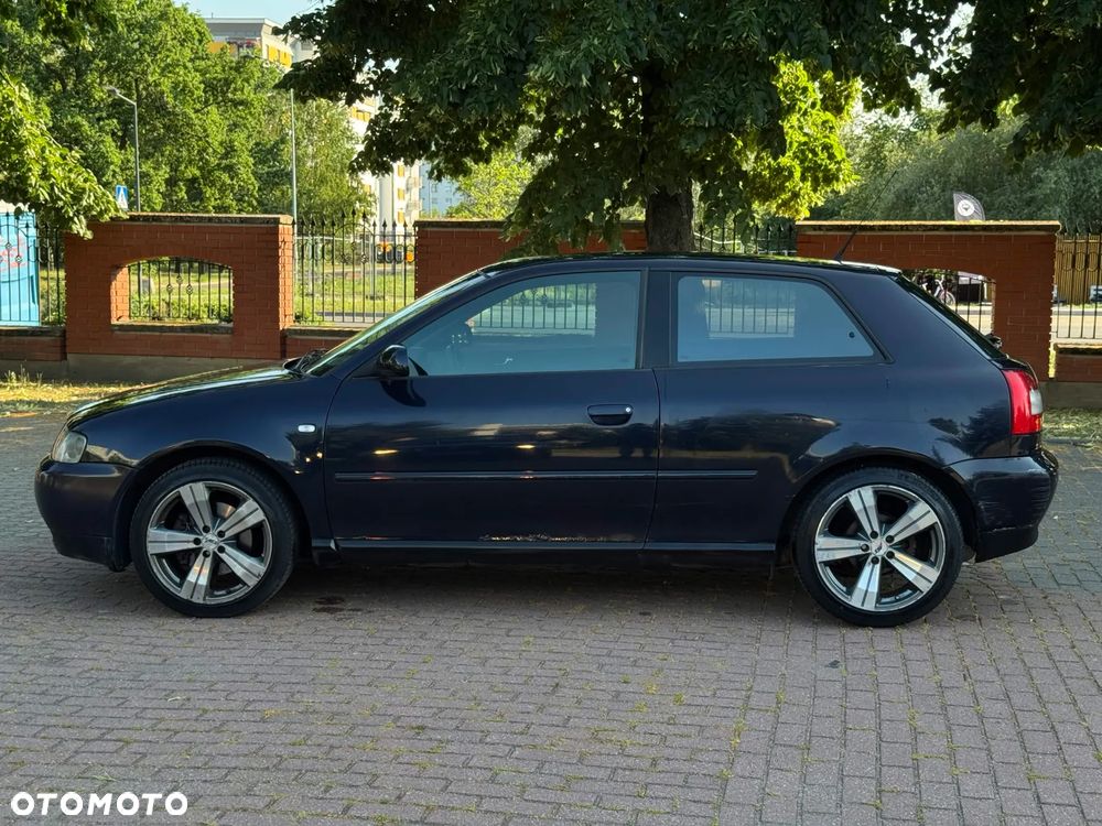 Audi A3 3-drzwiowe 1.8T Attraction - 3