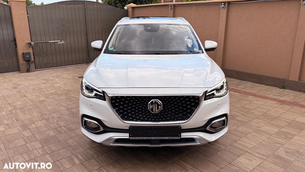 MG EHS Luxury - 32