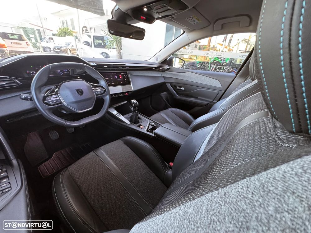 Peugeot 308 SW 1.2 PureTech Allure Pack - 23
