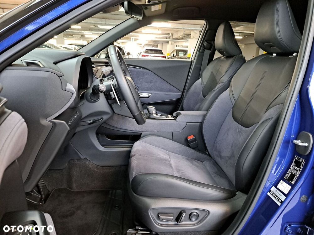 Lexus LBX 1.5 Hybrid Original Edition AWD - 12
