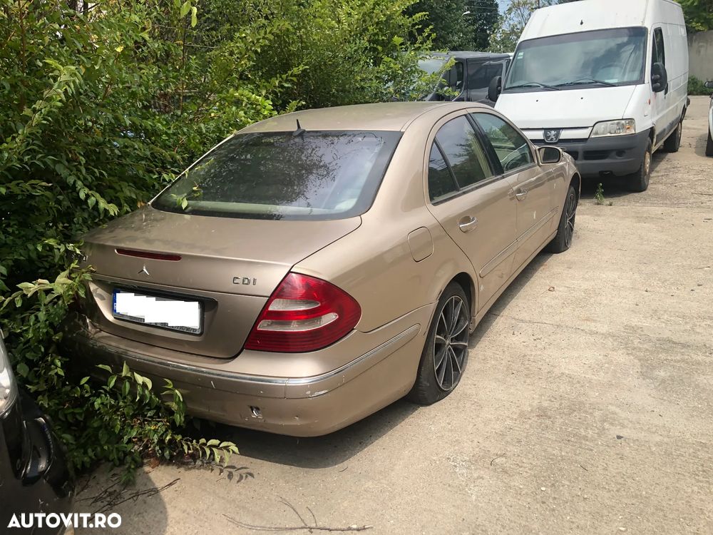 Dezmembrez Mercedes Benz E270 CDI bej auriu manual 2006 W211 - 4