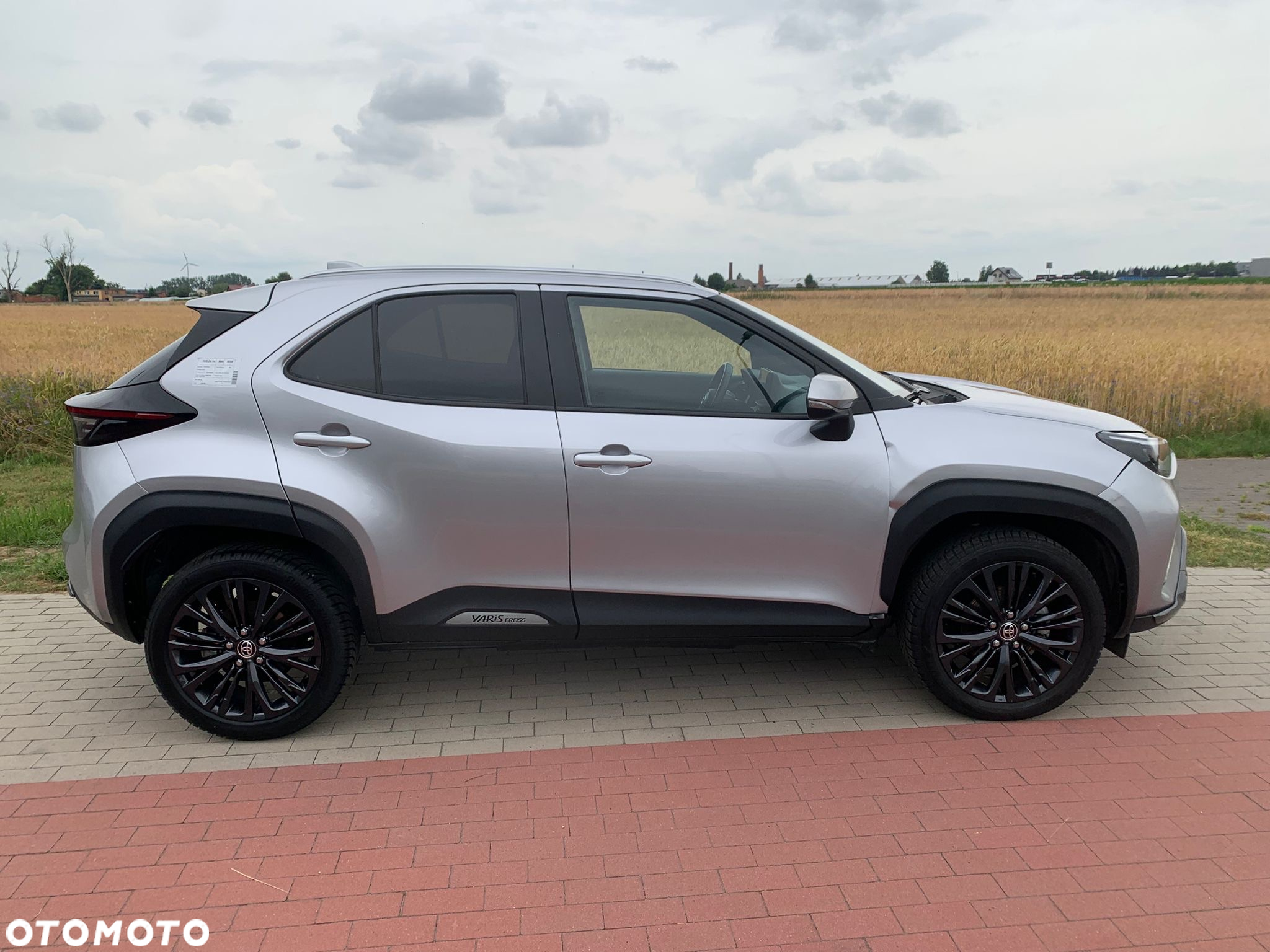 Toyota Yaris Cross Hybrid 1.5 Premiere Edition 4x4 - 2