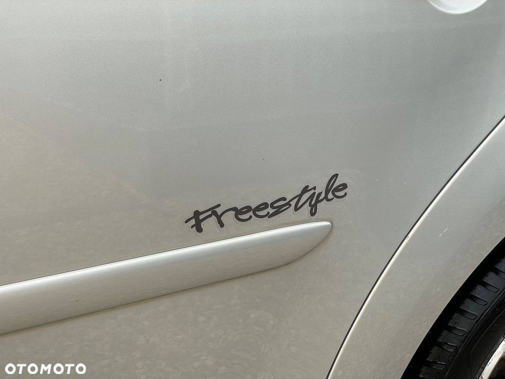 Volkswagen Touran 1.9 TDI DPF Freestyle - 11
