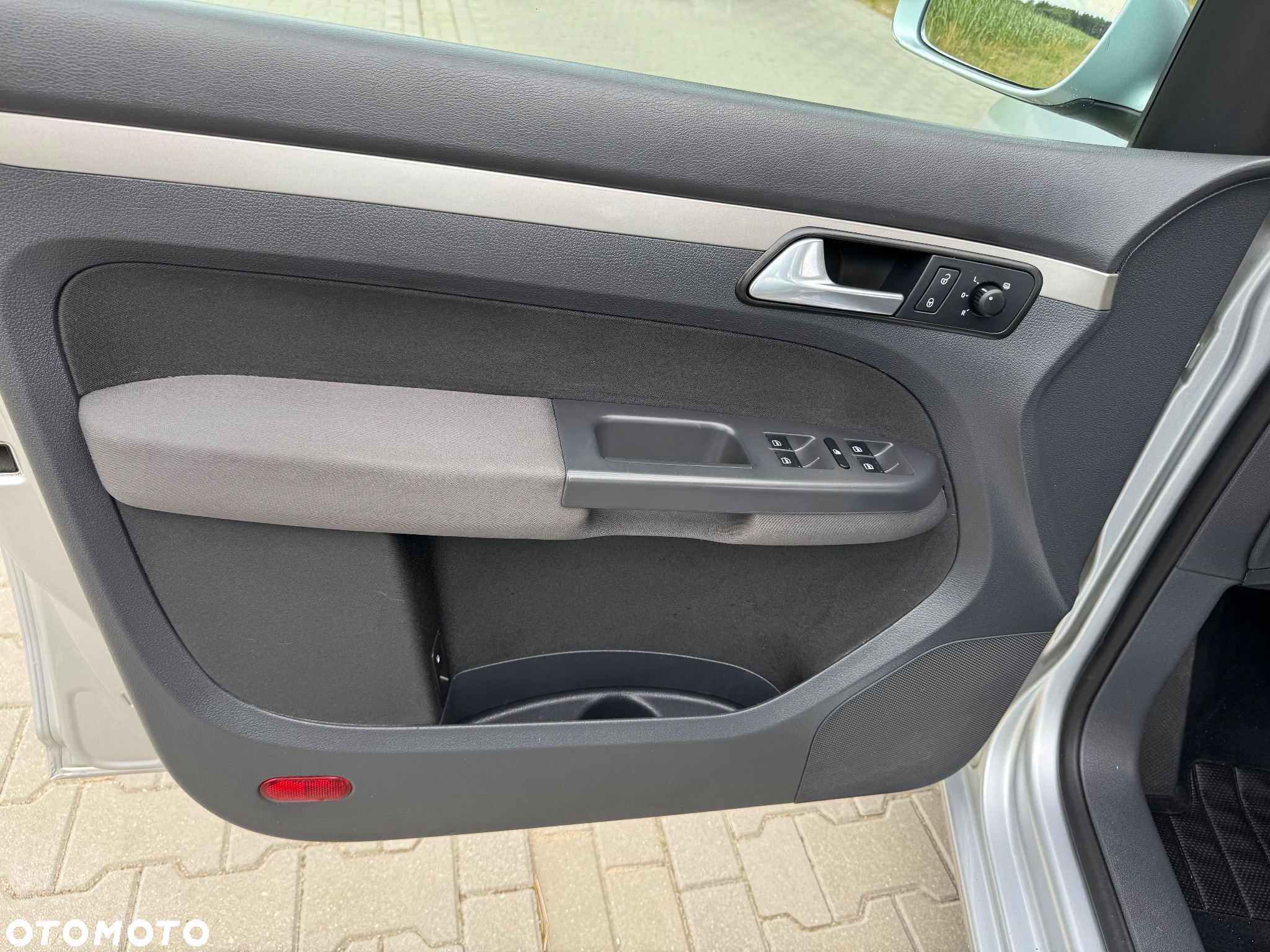 Volkswagen Touran 1.9 TDI DPF Blue Motion Highline - 37